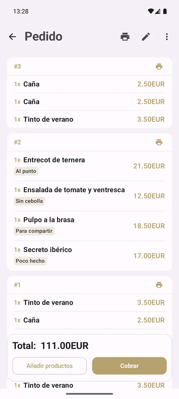 Pedido de una mesa en tres rondas, cada una con su botón de imprimir, notas como «Al punto» o «Sin cebolla» y un total de 111,00 €.